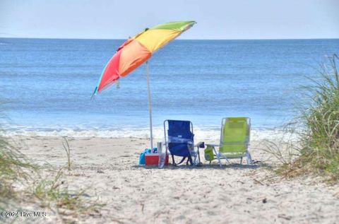 A home in Oak Island