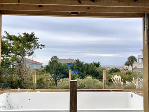 A home in Oak Island