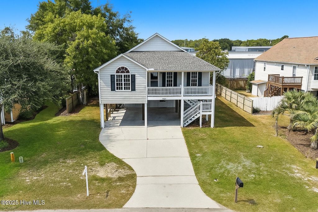 Photo of 1323 Cabo Court, Carolina Beach, NC 28428 (MLS # 100533077)