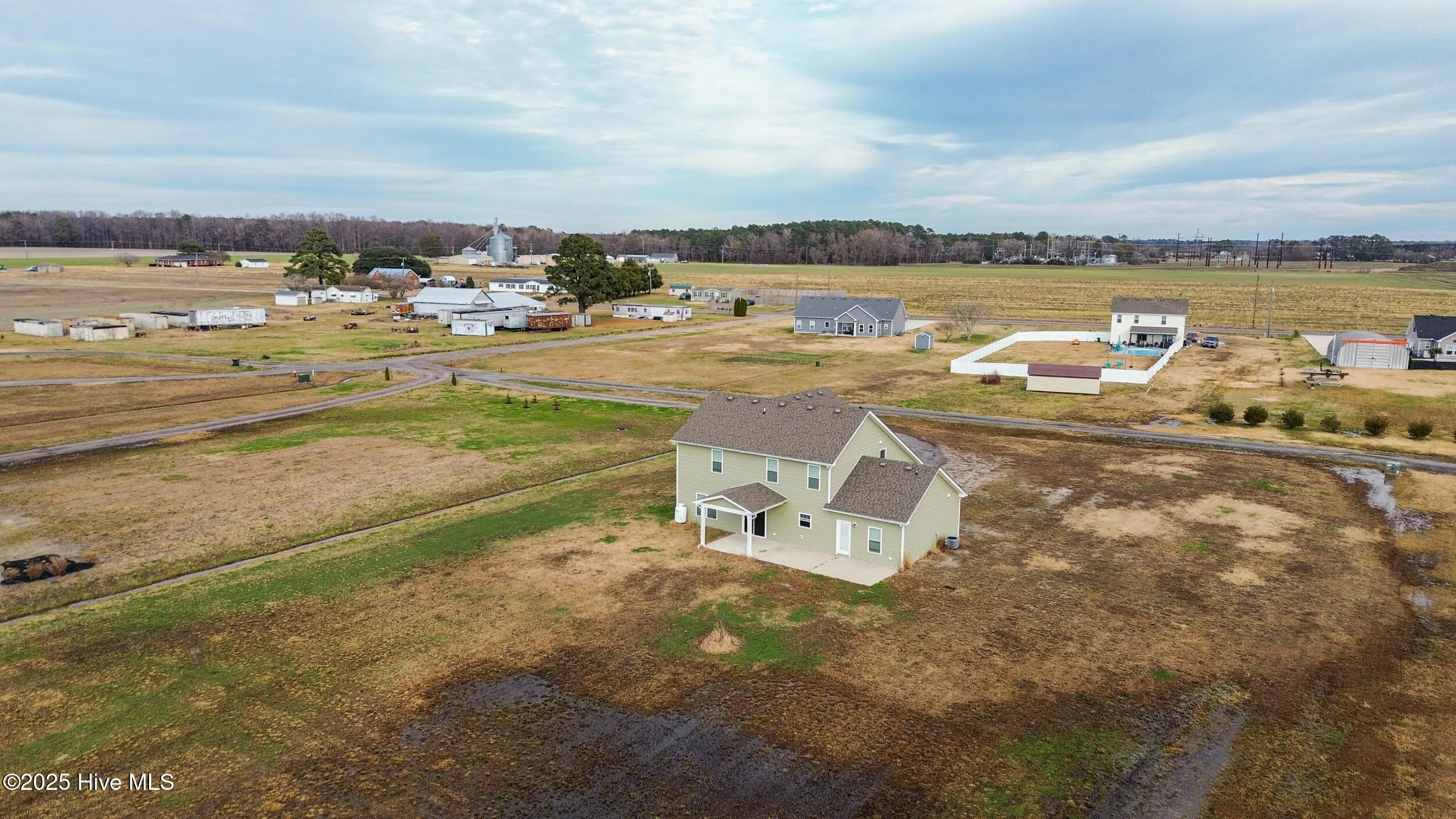 Shawboro, North Carolina 27973, United States, 5 Bedrooms Bedrooms, ,4 BathroomsBathrooms,Residential,Active,254007