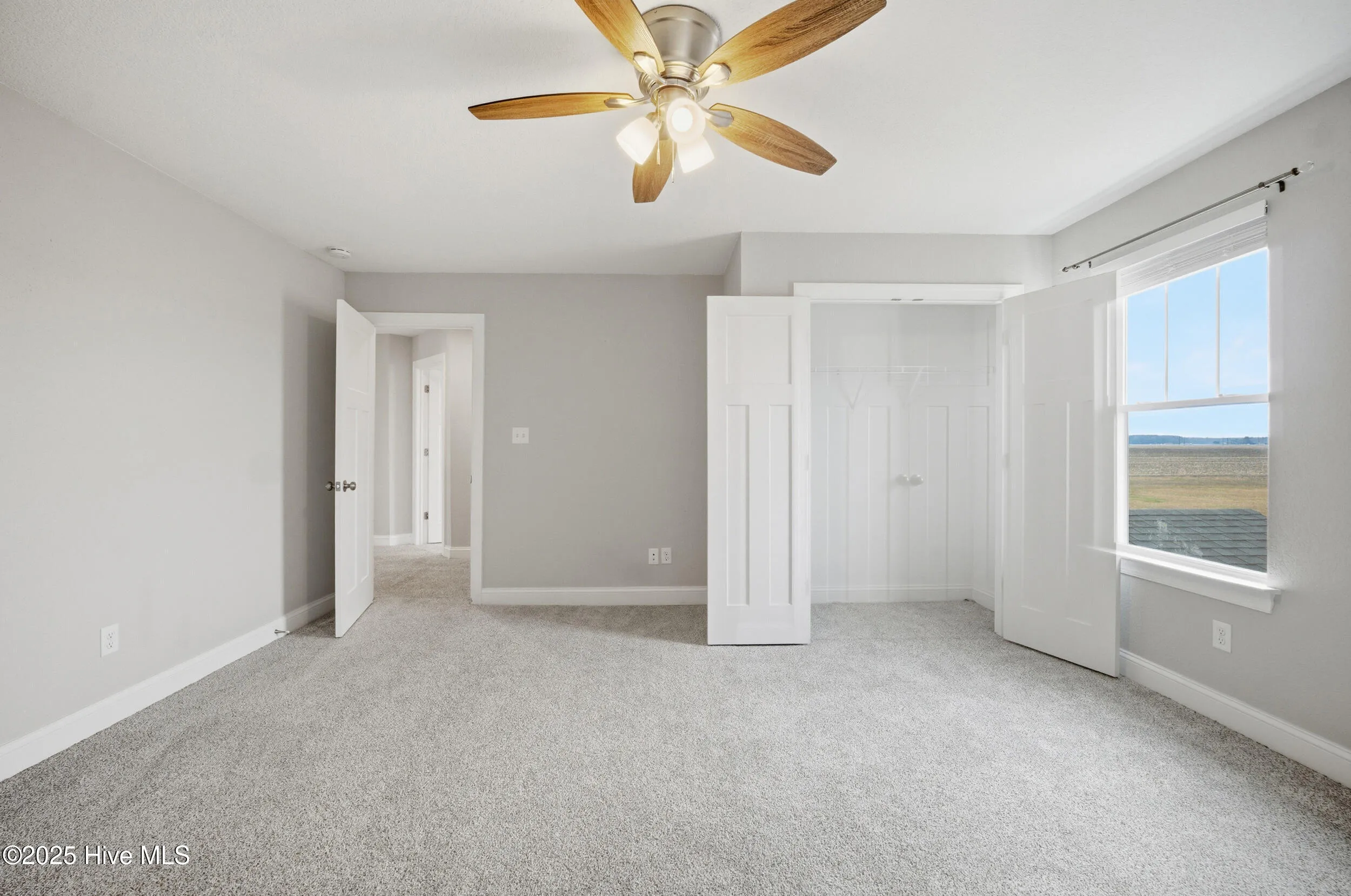 Shawboro, North Carolina 27973, United States, 5 Bedrooms Bedrooms, ,4 BathroomsBathrooms,Residential,Active,254007