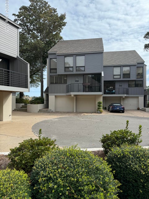 Featured picture for the property 100474245