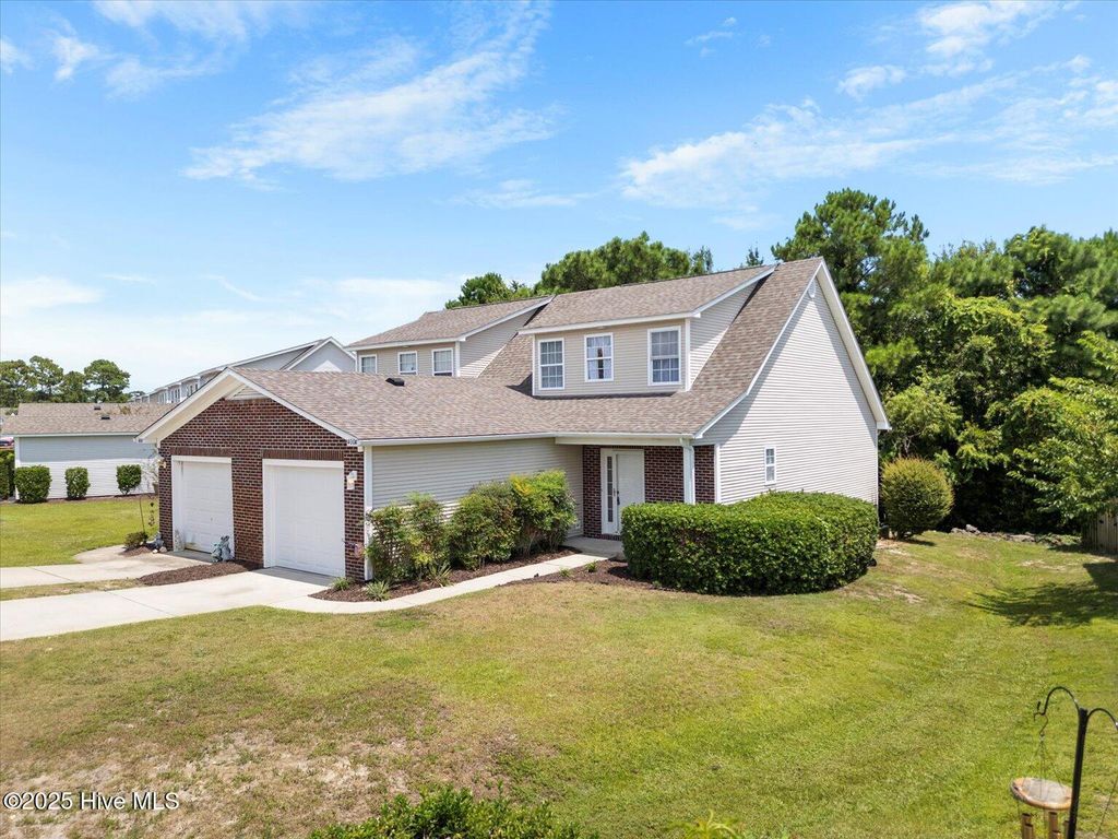 Photo of 4004 Winds Ridge Drive, Wilmington, NC 28409 (MLS # 100522209)