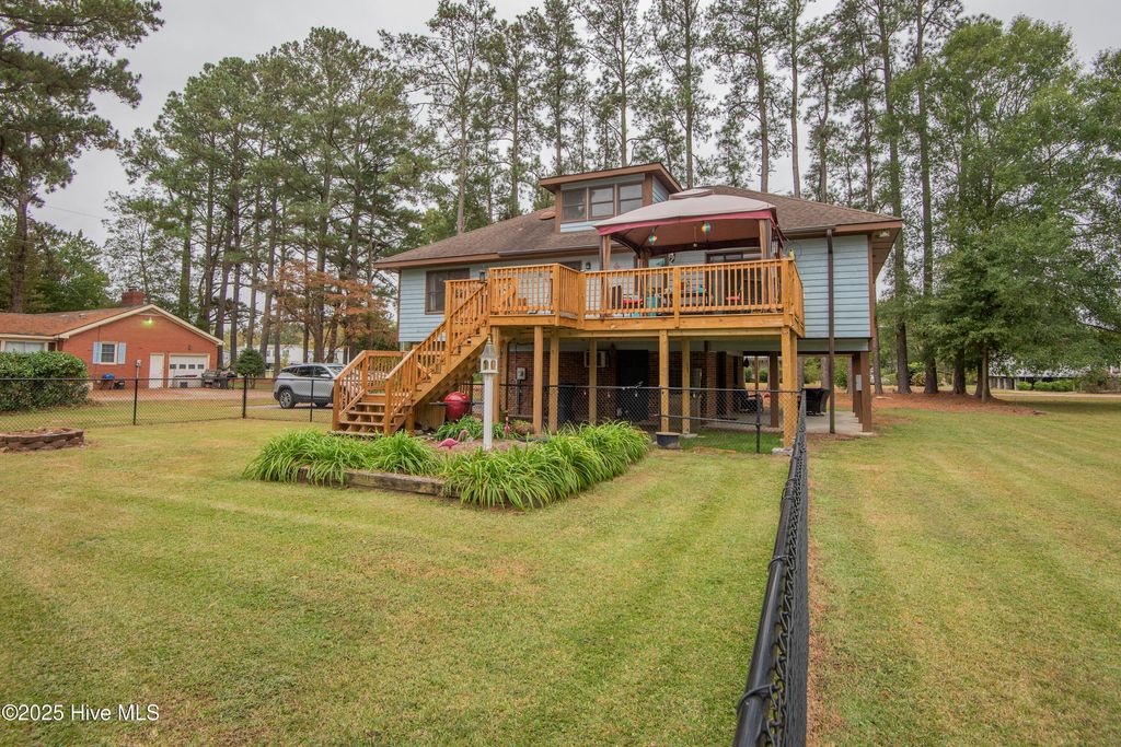 Photo of 17 Fairwind Drive, Chocowinity, NC 27817 (MLS # 100536336)