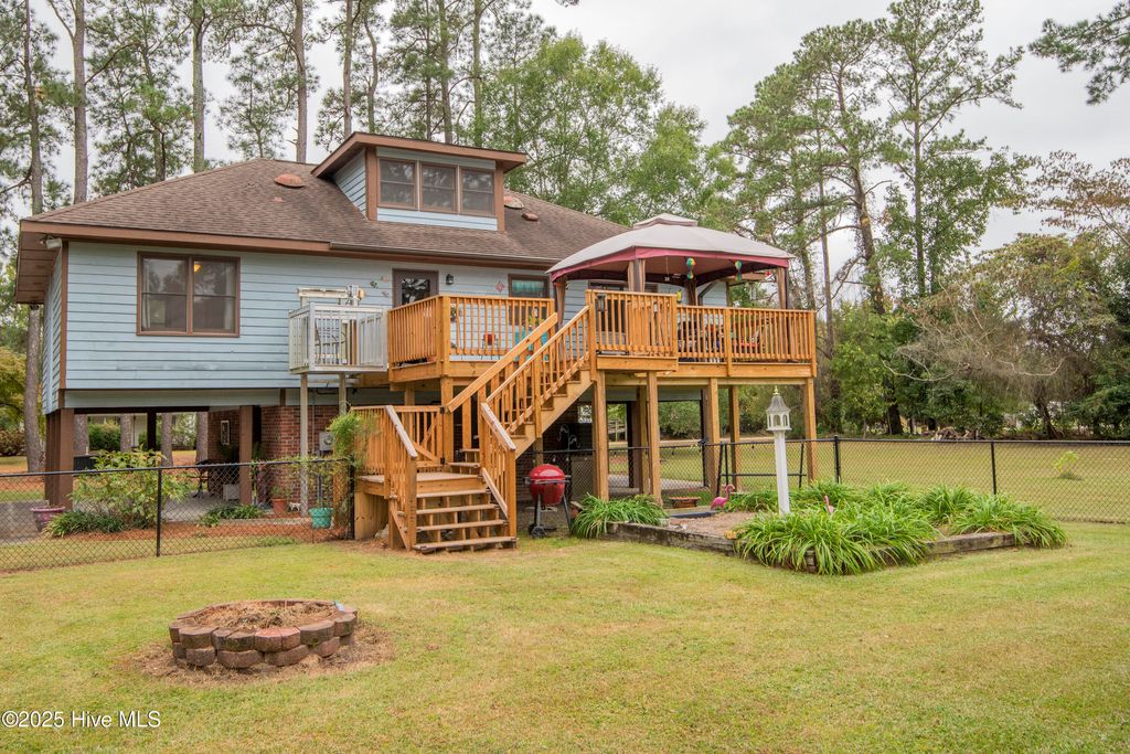 Photo of 17 Fairwind Drive, Chocowinity, NC 27817 (MLS # 100536336)