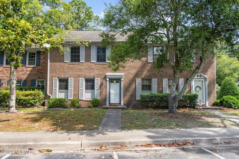 Townhouse in Wilmington NC 4923 Seabrook Court.jpg