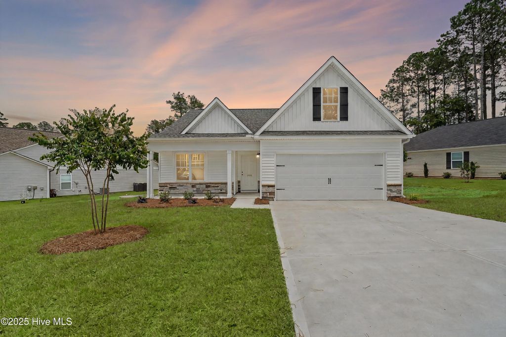 Photo of 2480 Caraway Drive SE, Bolivia, NC 28422 (MLS # 100485279)