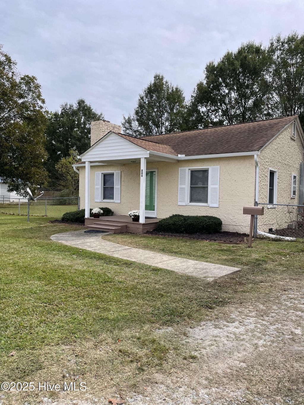Photo of 804 E Lizzie Street, Selma, NC 27576 (MLS # 100535798)