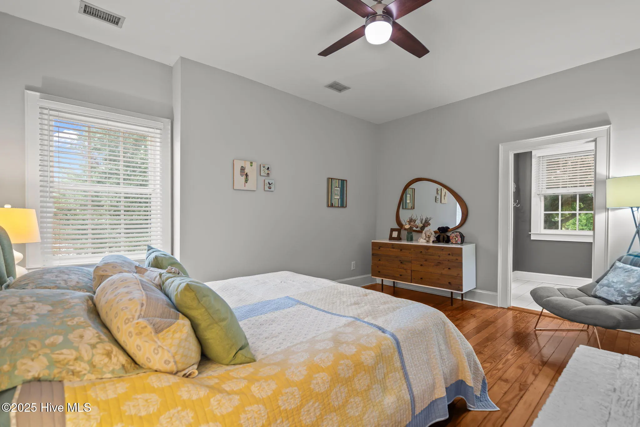 Wilmington, North Carolina 28401, United States, 5 Bedrooms Bedrooms, ,3 BathroomsBathrooms,Residential,Pending,117070