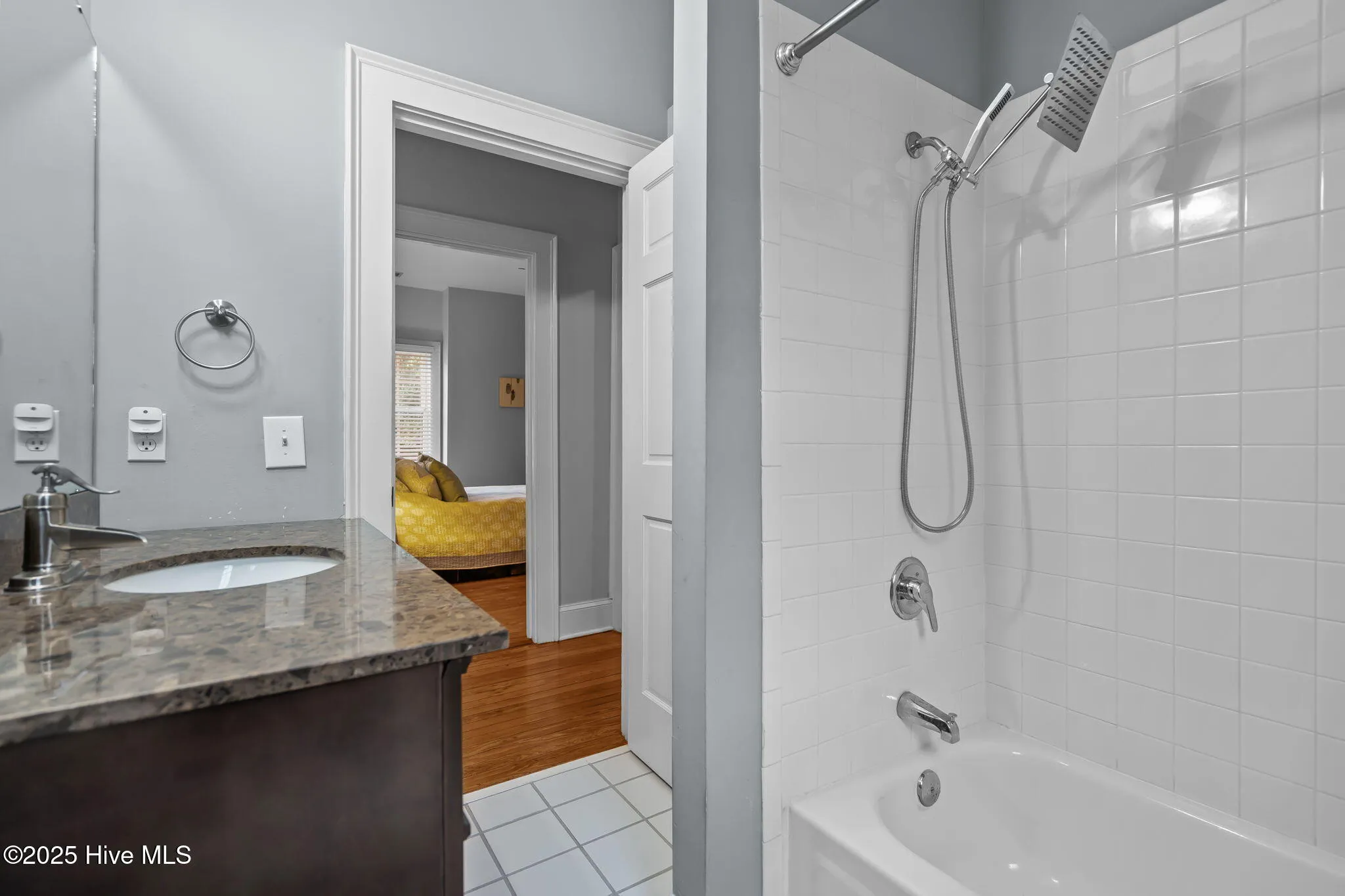 Wilmington, North Carolina 28401, United States, 5 Bedrooms Bedrooms, ,3 BathroomsBathrooms,Residential,Pending,117070