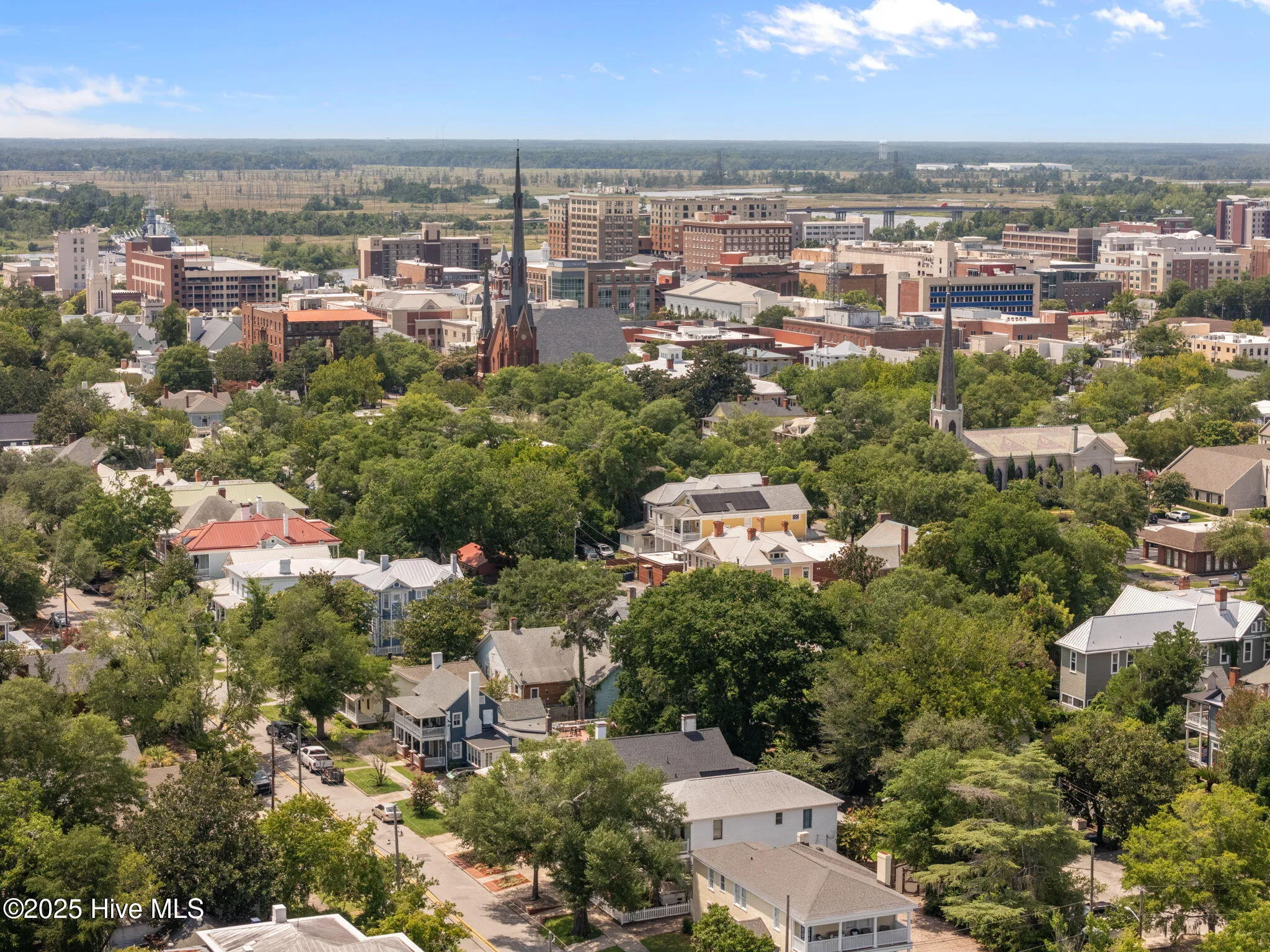 Wilmington, North Carolina 28401, United States, 5 Bedrooms Bedrooms, ,3 BathroomsBathrooms,Residential,Pending,117070