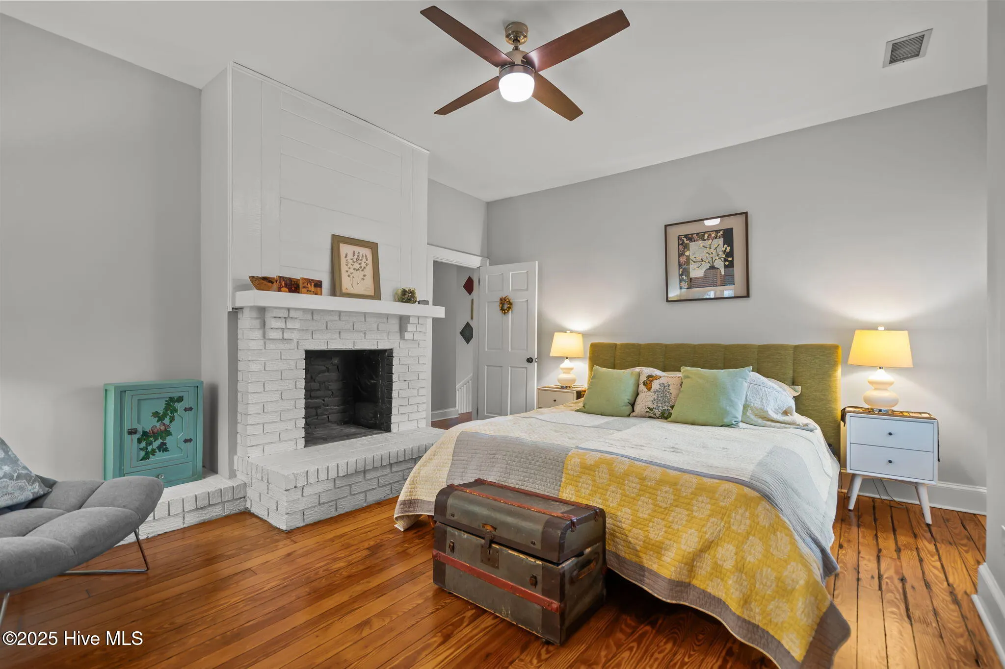 Wilmington, North Carolina 28401, United States, 5 Bedrooms Bedrooms, ,3 BathroomsBathrooms,Residential,Pending,117070