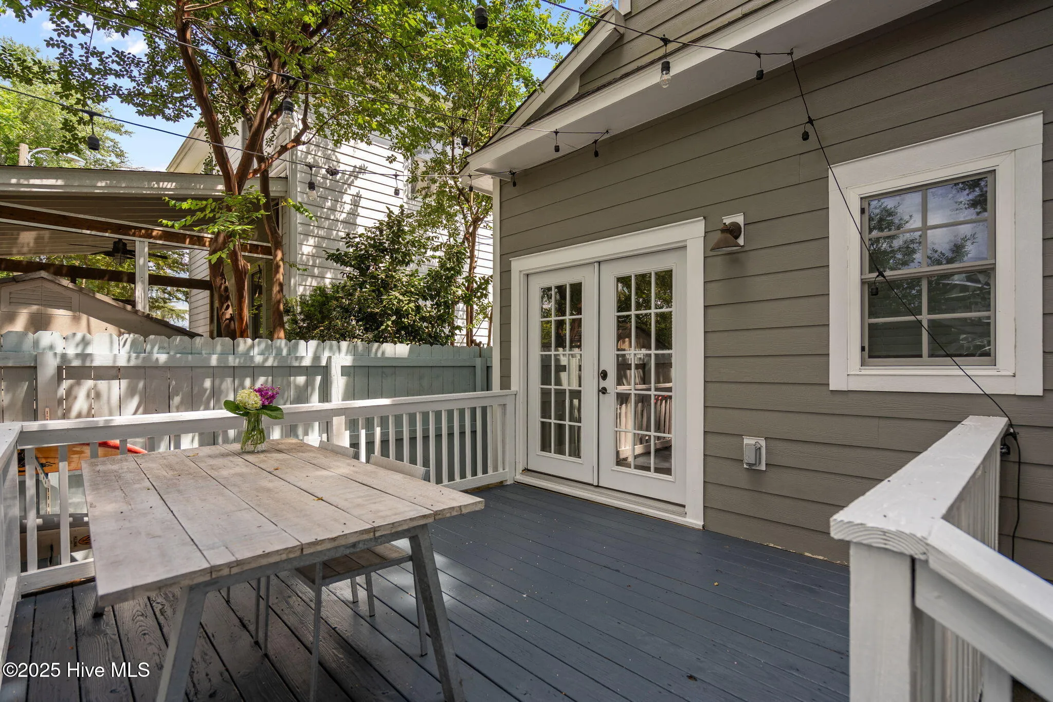 Wilmington, North Carolina 28401, United States, 5 Bedrooms Bedrooms, ,3 BathroomsBathrooms,Residential,Pending,117070