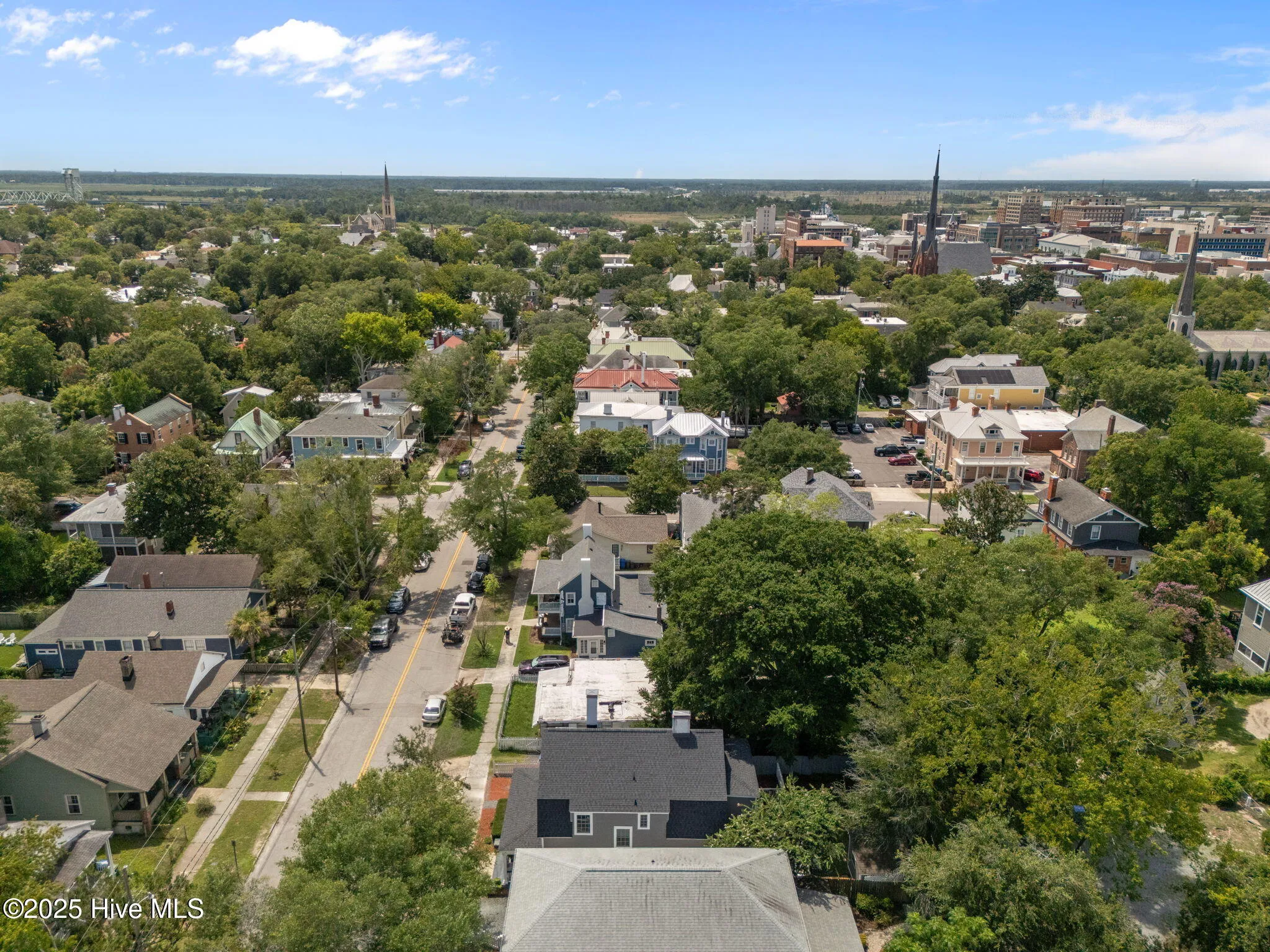 Wilmington, North Carolina 28401, United States, 5 Bedrooms Bedrooms, ,3 BathroomsBathrooms,Residential,Pending,117070