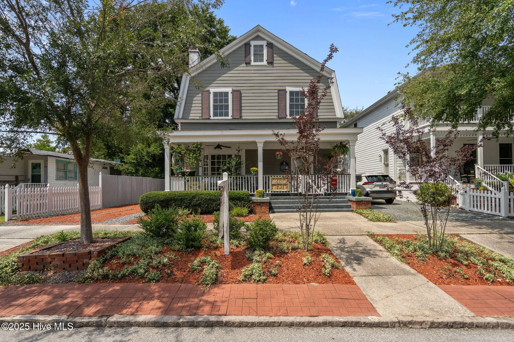 Wilmington, North Carolina 28401, United States, 5 Bedrooms Bedrooms, ,3 BathroomsBathrooms,Residential,Pending,117070