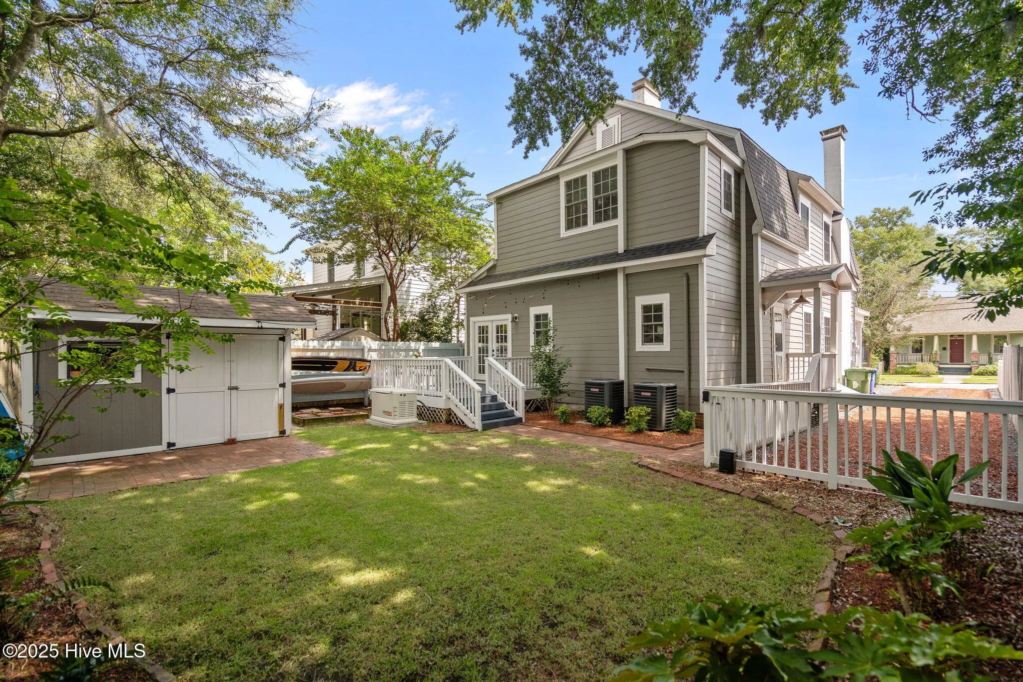 Wilmington, North Carolina 28401, United States, 5 Bedrooms Bedrooms, ,3 BathroomsBathrooms,Residential,Pending,117070