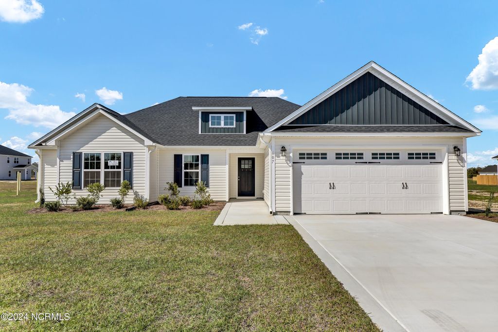 Photo of 608 Turkey Trot Trail, Maysville, NC 28555 (MLS # 100537499)