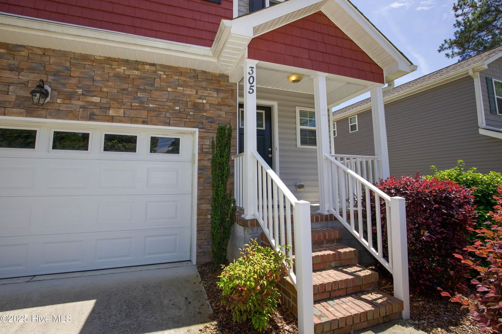 Photo of 305 N Saylor Street, Southern Pines, NC 28387 (MLS # 100516429)