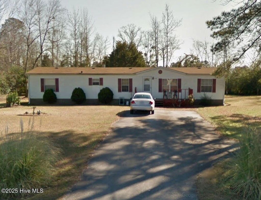 Photo of 439 Audrey Lane, New Bern, NC 28560 (MLS # 100536005)