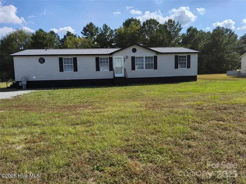 MLS: 100484641