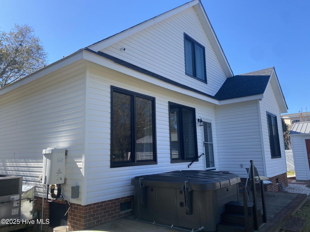 Photo of 112 Raccoon, Washington, NC 27889 (MLS # 100537159)