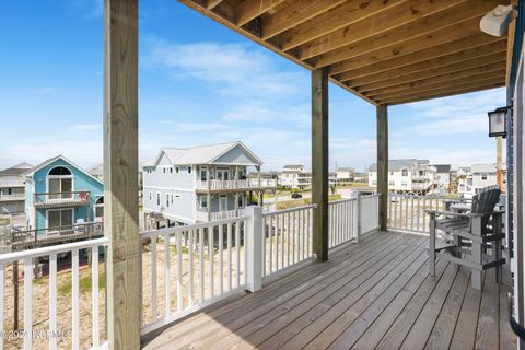 A home in North Topsail Beach