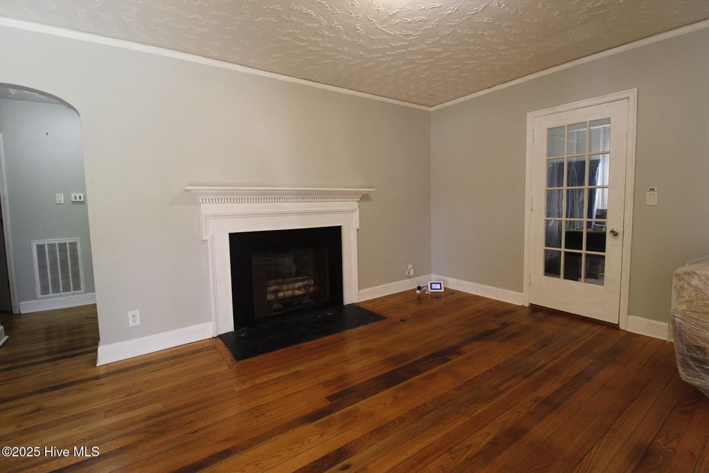 Photo of 110 Stratford Road, Jacksonville, NC 28540 (MLS # 100531347)