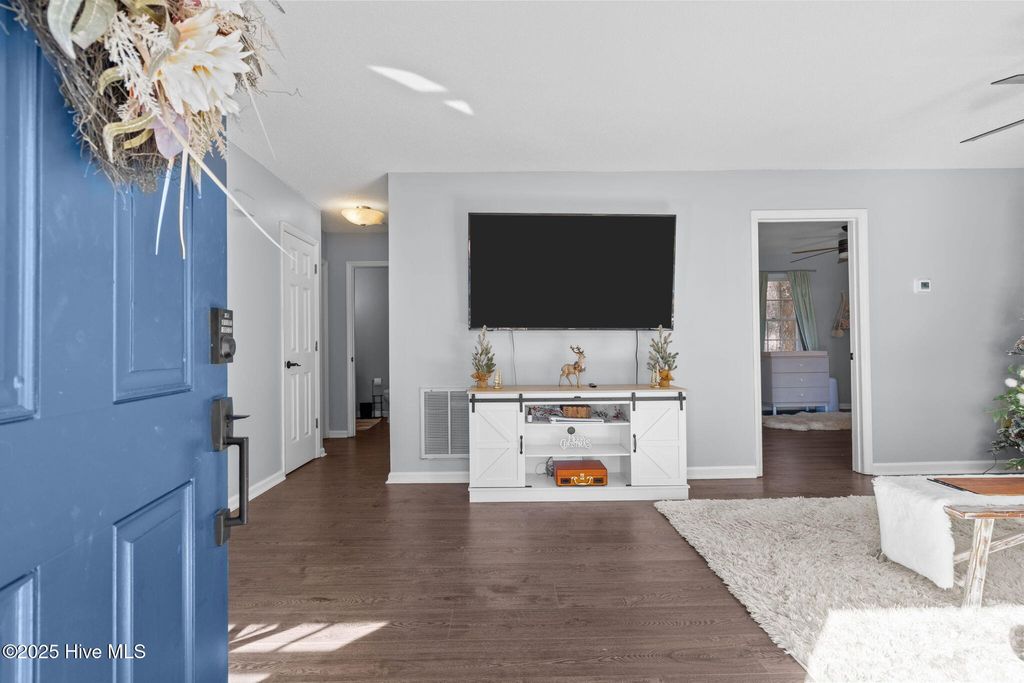 Photo of 132 Villa Drive #N/A, Seven Lakes, NC 27376 (MLS # 100543065)