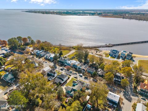 Tiny photo for 612 E Main Street, Washington, NC 27889 (MLS # 100542227)