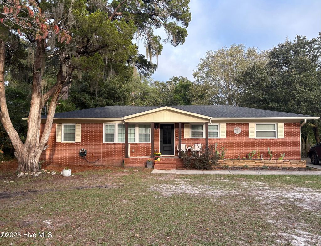 Photo of 339 Pine Valley Drive, Wilmington, NC 28412 (MLS # 100536191)
