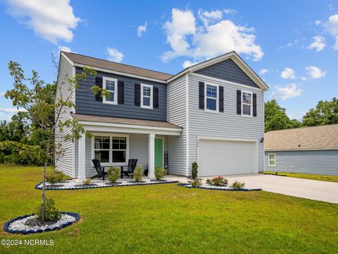 A home in Sneads Ferry