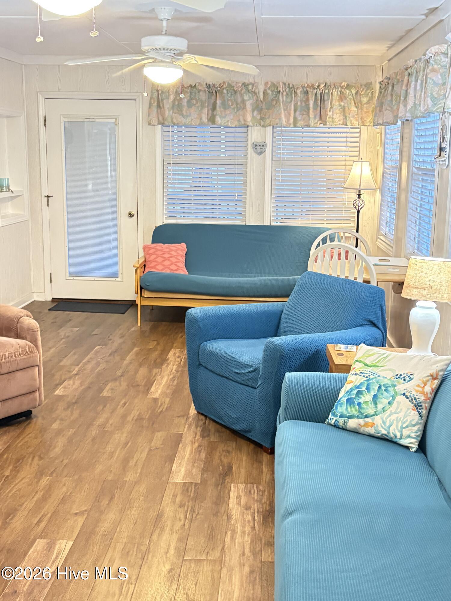 9700 Kings Road Mh 33