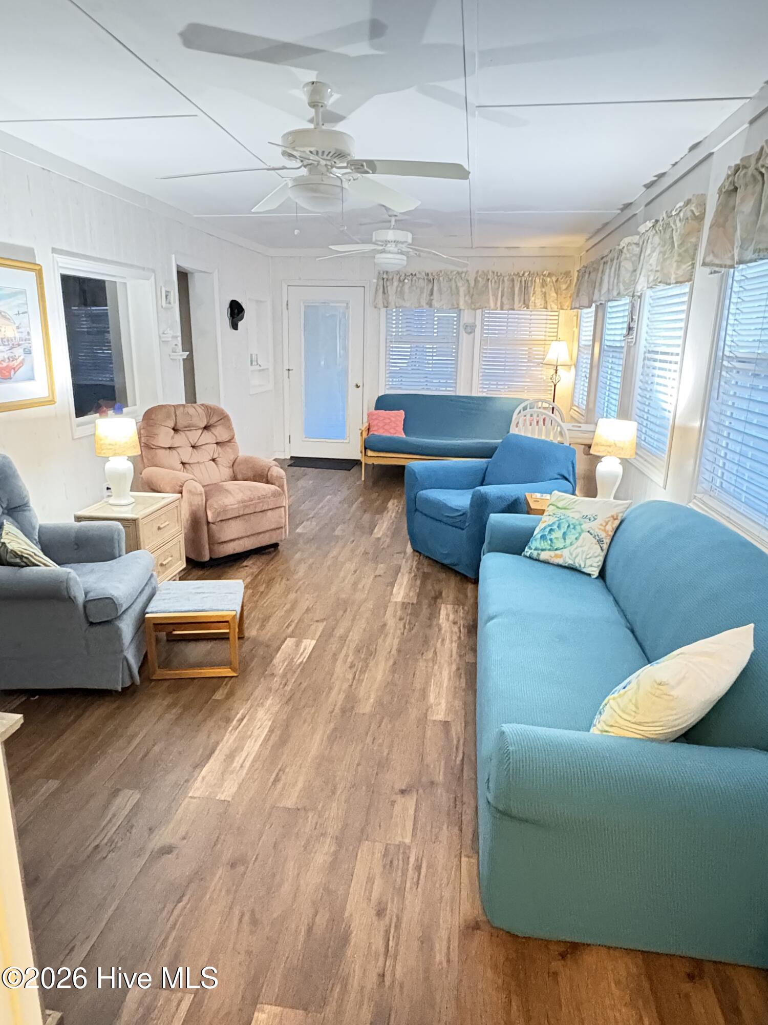 9700 Kings Road Mh 33