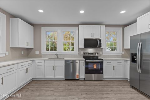 Tiny photo for 106 Kenwood Avenue, Wilmington, NC 28405 (MLS # 100542259)