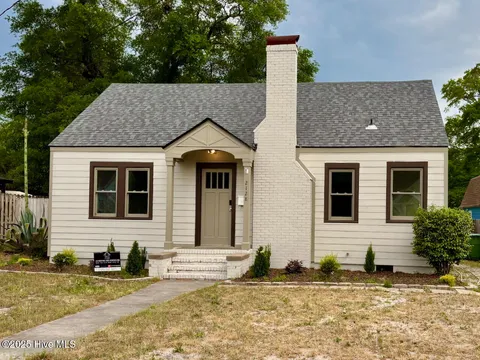MLS: 100502937