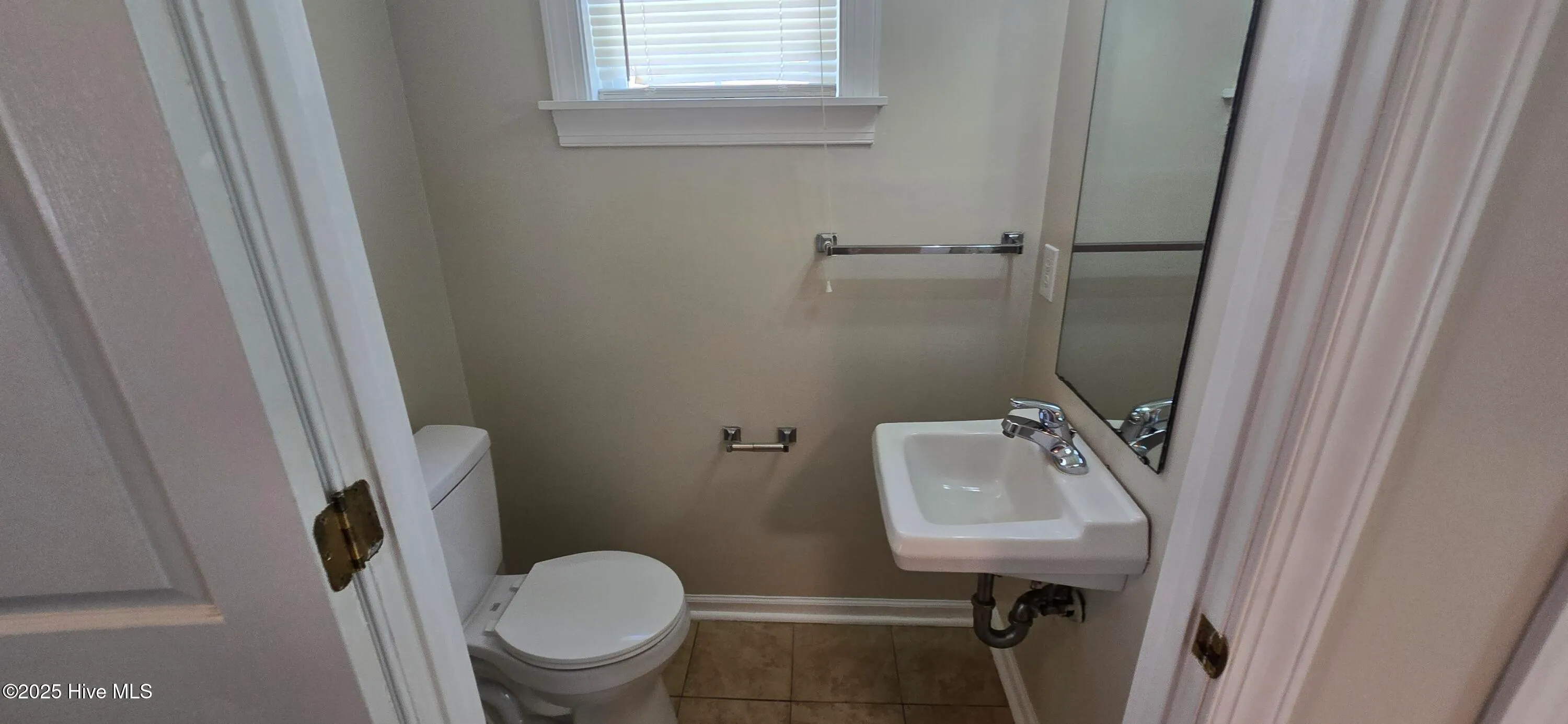 Greenville, North Carolina 27834, United States, 3 Bedrooms Bedrooms, ,3 BathroomsBathrooms,Residential,Active,121954