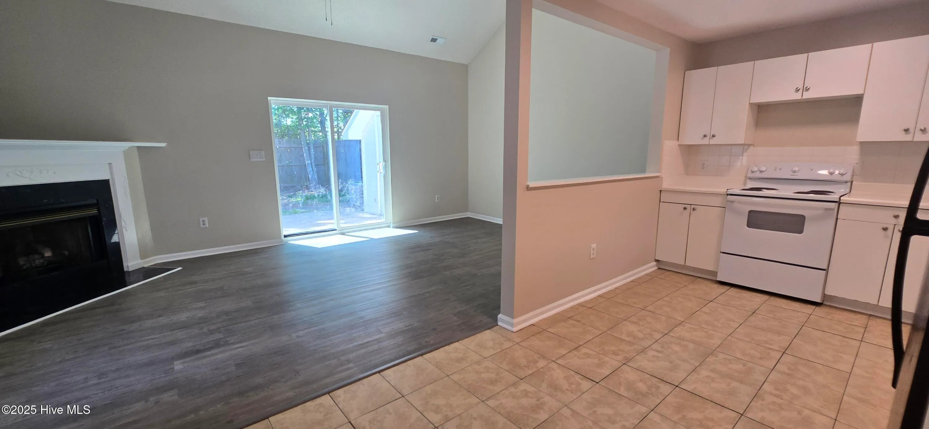 Greenville, North Carolina 27834, United States, 3 Bedrooms Bedrooms, ,3 BathroomsBathrooms,Residential,Active,121954