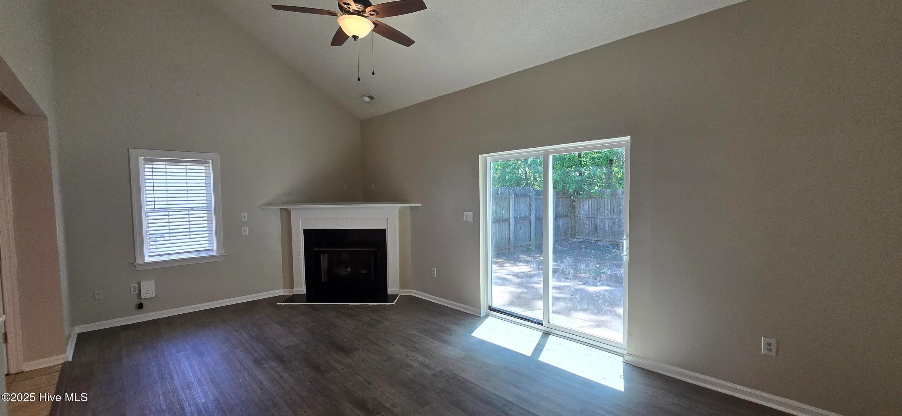Greenville, North Carolina 27834, United States, 3 Bedrooms Bedrooms, ,3 BathroomsBathrooms,Residential,Active,121954