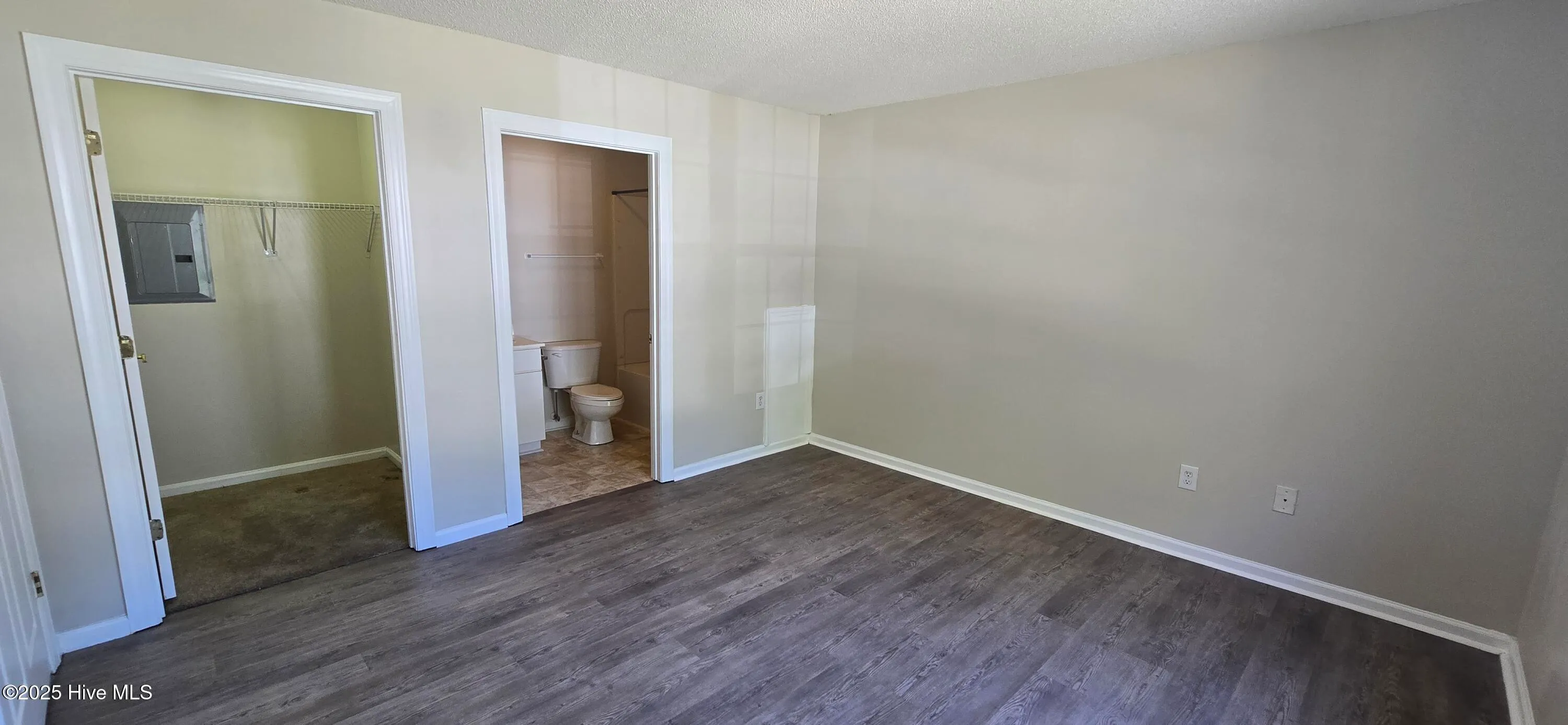 Greenville, North Carolina 27834, United States, 3 Bedrooms Bedrooms, ,3 BathroomsBathrooms,Residential,Active,121954