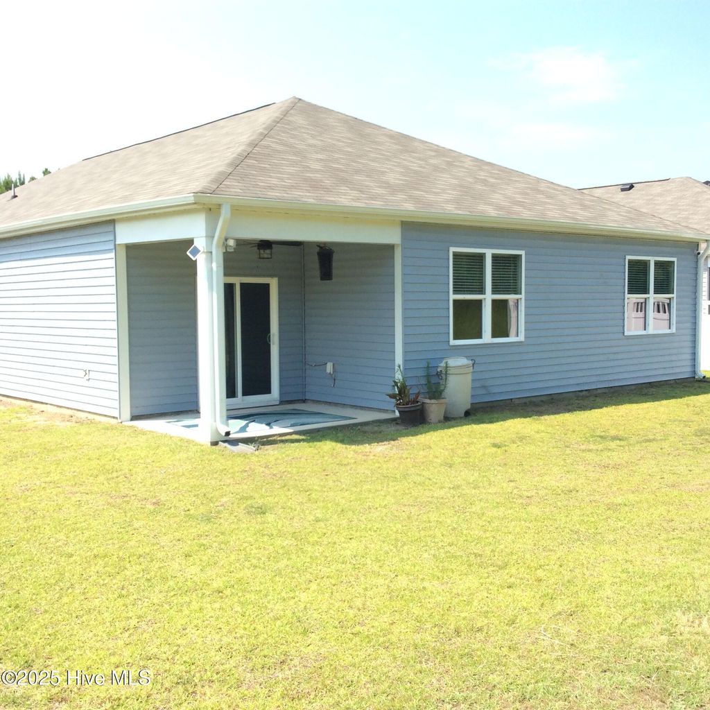 Photo of 1326 Cadbury Castle Drive SE, Bolivia, NC 28422 (MLS # 100515785)