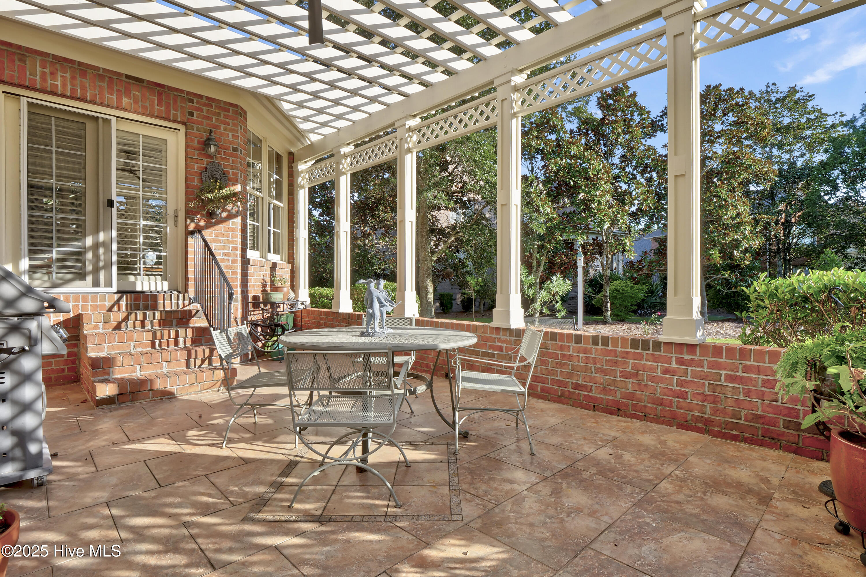 2016 Kenilworth Lane