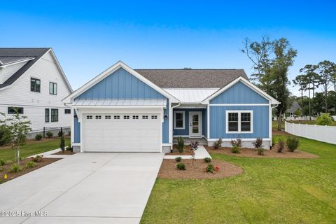 Photo of 457 Raven Glen Drive, Southport, NC 28461 (MLS # 100479579)