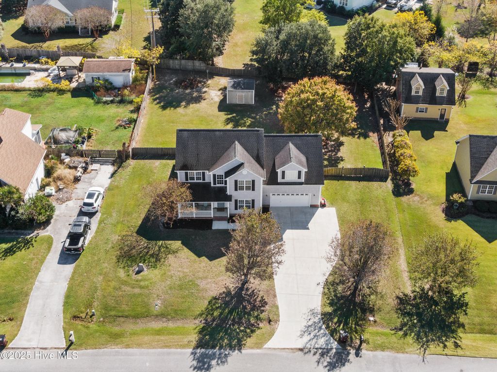 Photo of 10 E Brenda Lee Drive, Hampstead, NC 28443 (MLS # 100540124)