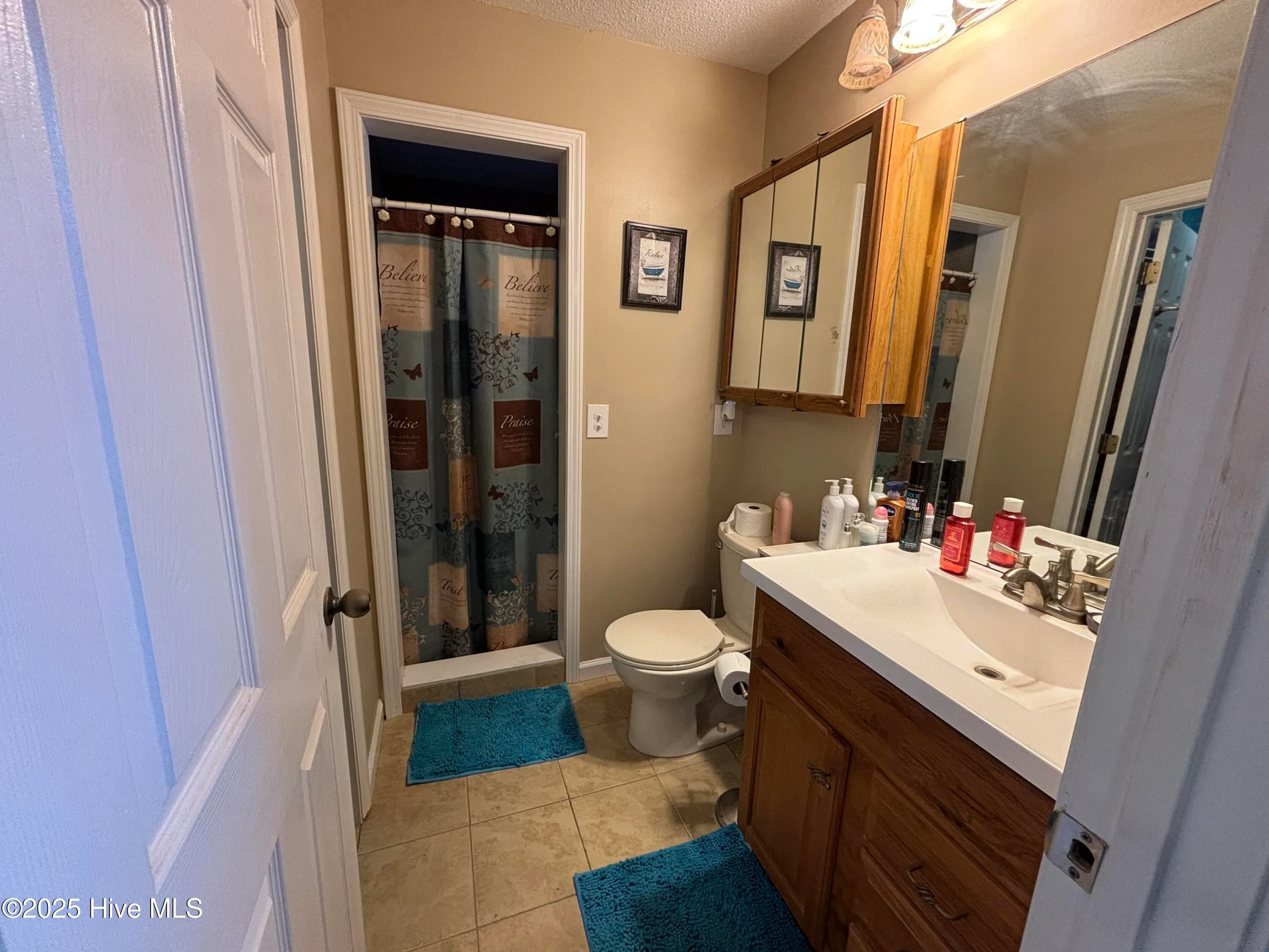 Ocean Isle Beach, North Carolina 28469, United States, 3 Bedrooms Bedrooms, ,2 BathroomsBathrooms,Residential,Pending,183143