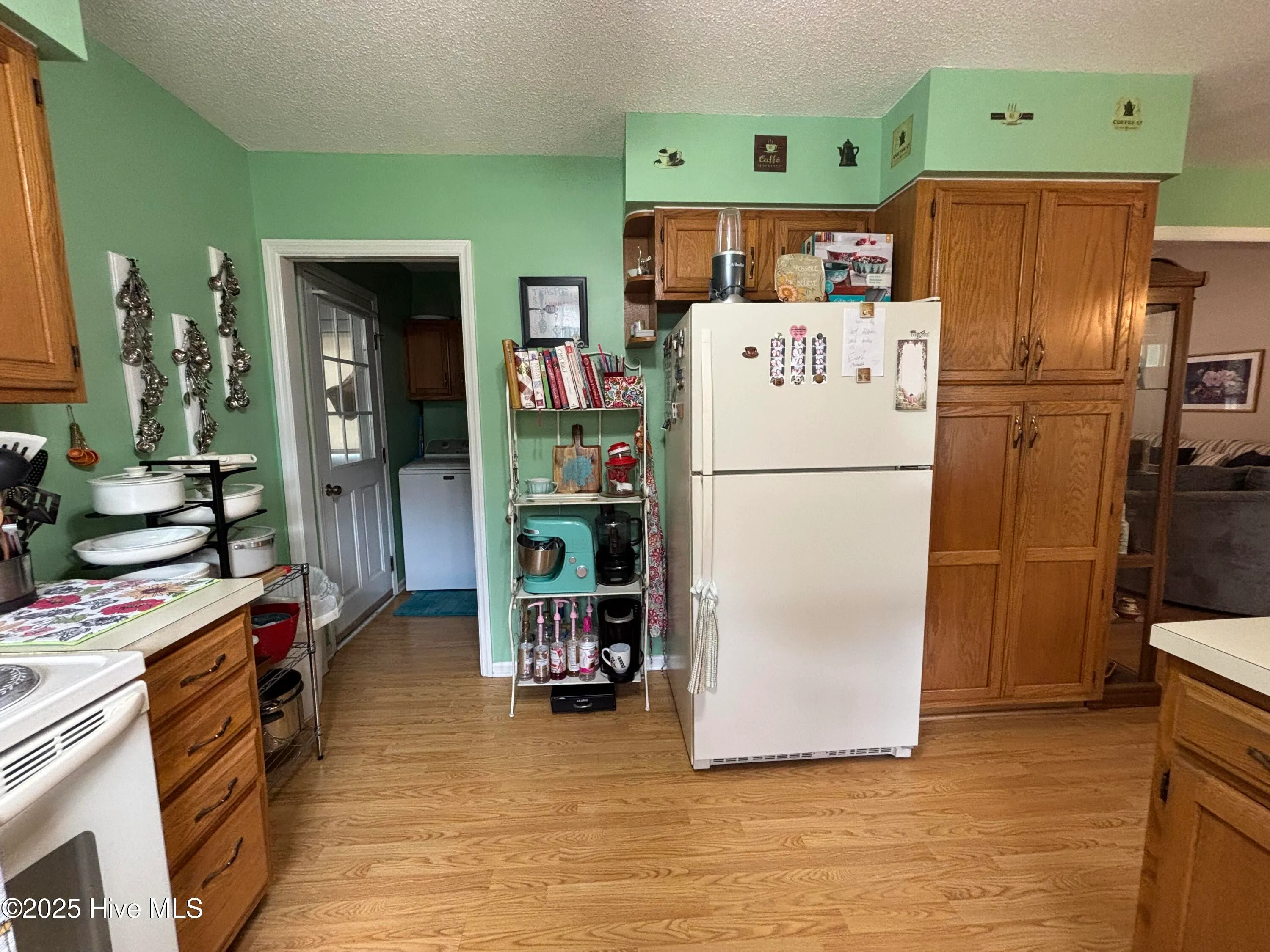 Ocean Isle Beach, North Carolina 28469, United States, 3 Bedrooms Bedrooms, ,2 BathroomsBathrooms,Residential,Pending,183143