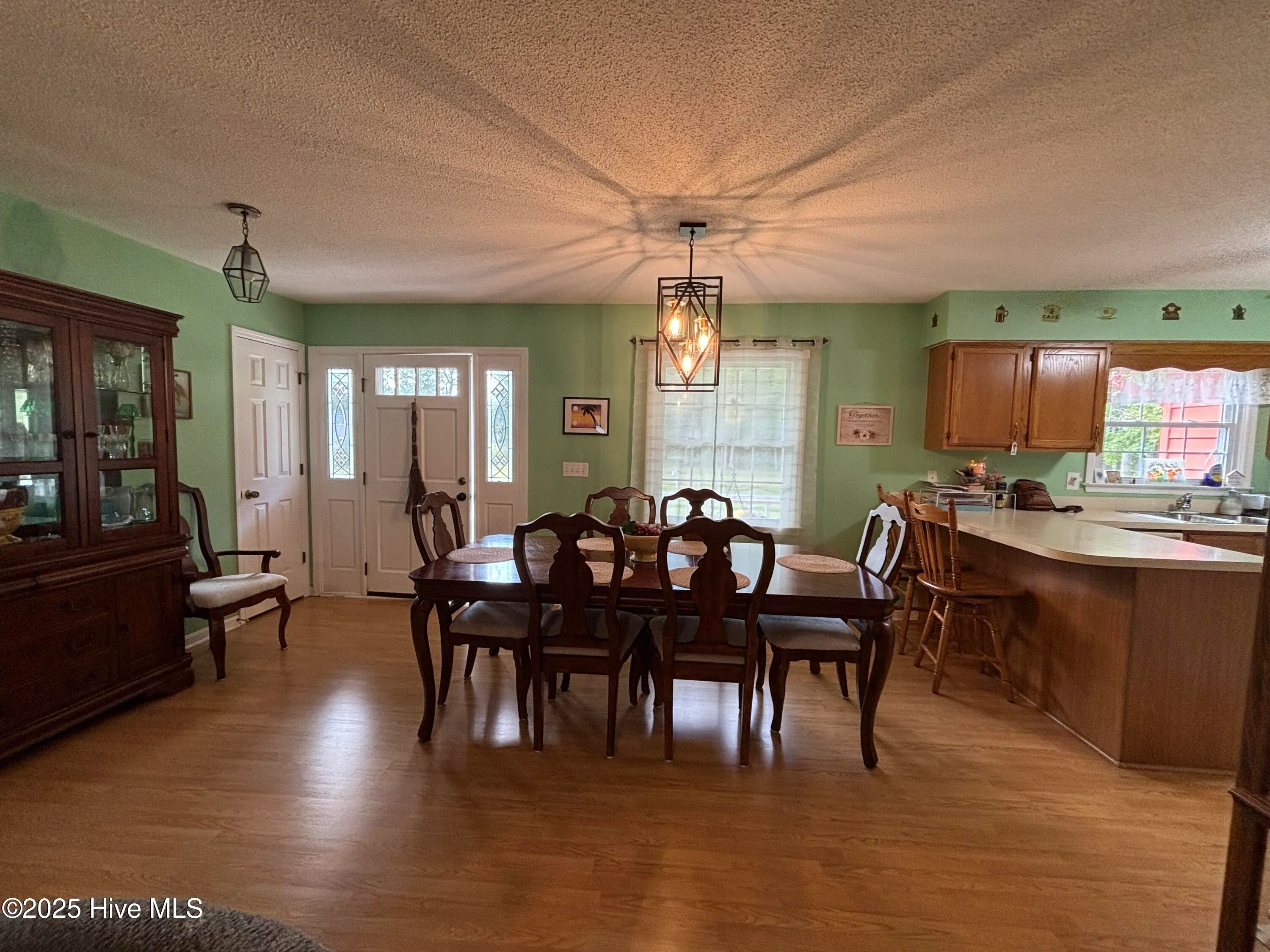 Ocean Isle Beach, North Carolina 28469, United States, 3 Bedrooms Bedrooms, ,2 BathroomsBathrooms,Residential,Pending,183143