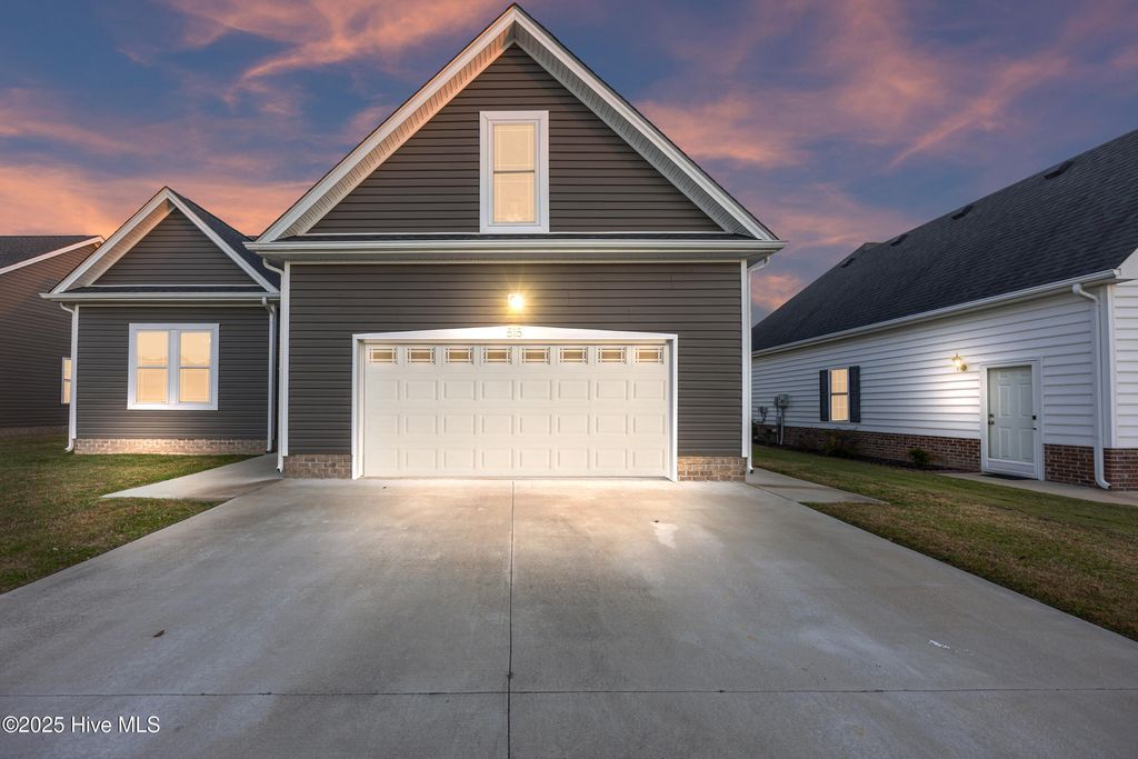 Photo of 515 Millbrooke Circle, Elizabeth City, NC 27909 (MLS # 100542939)