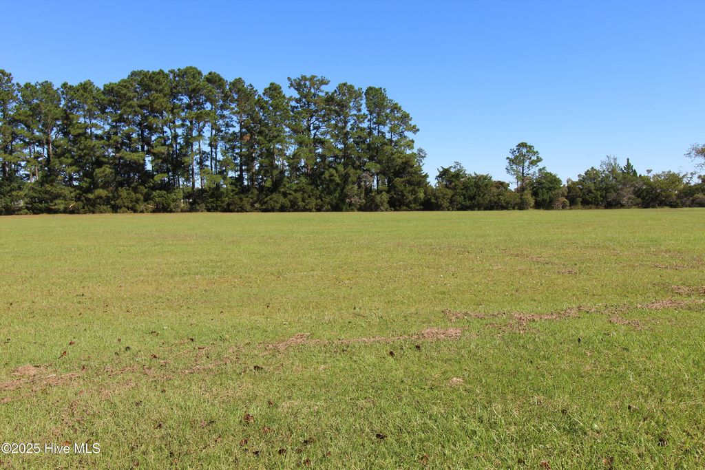 Photo of 105 Waterway Drive, Havelock, NC 28532 (MLS # 100536571)