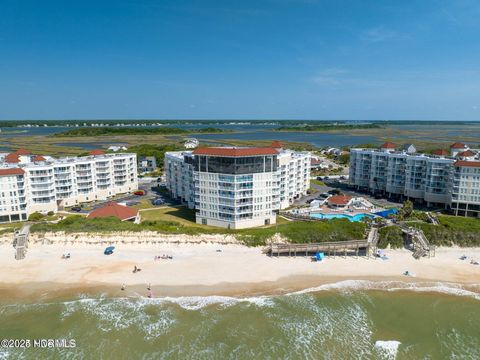 A home in North Topsail Beach