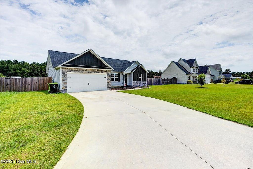 Photo of 1768 Riggs Road, Maysville, NC 28555 (MLS # 100522835)